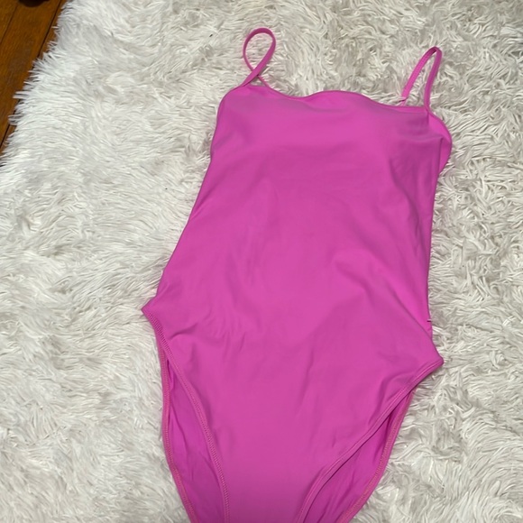 SKIMS cami one piece swim suit - Picture 1 of 4